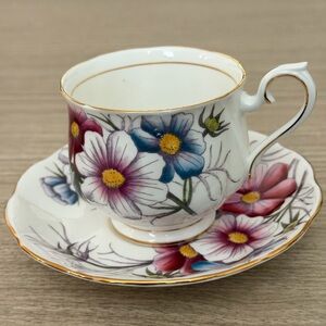 Royal Albert Cosmos Bone China Backstamp in Purple and White